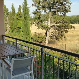 Appartement Apt 50m2 Avec Balcon Tout équipé Proche D'avignon, Pernes-les-Fontaines